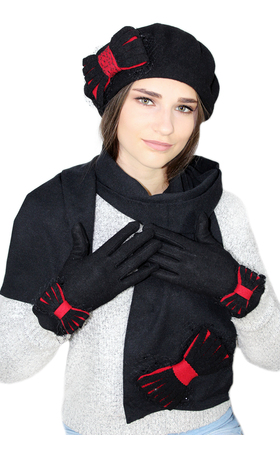  
Комплектация: Перчатки и шарф